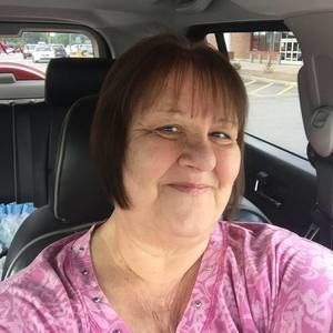 Meet your Posher, Debbie