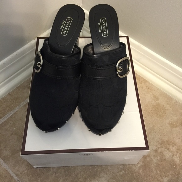Coach clogs