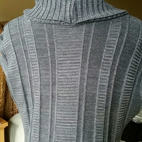 SWEATER BLOUSE - Picture 3 of 3
