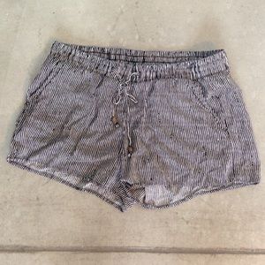 Stripped shorts