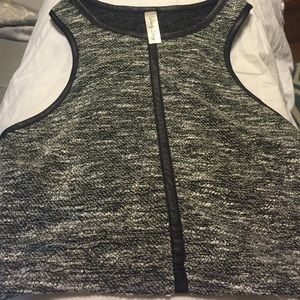 Tank crop top