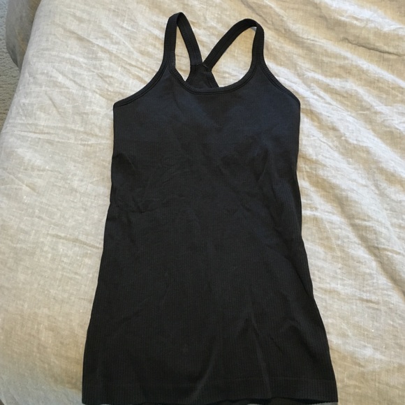 Lululemon tank top with built in bra