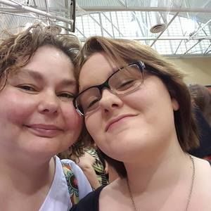 Meet your Posher, Shelly