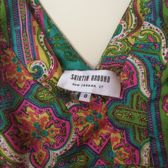 Cute top - Picture 4 of 4