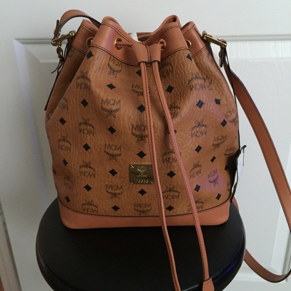 🚫 SOLD 🚫 MCM BUCKET AND TOTE BAGS