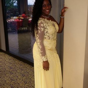 Meet your Posher, Deshondriaa