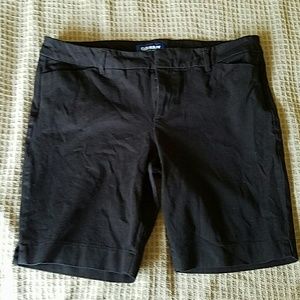 Old Navy black bermuda shorts
