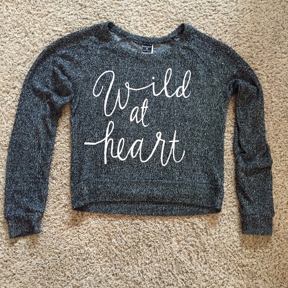 Long Sleeve "Wild at Heart" Sweater - Picture 4 of 4