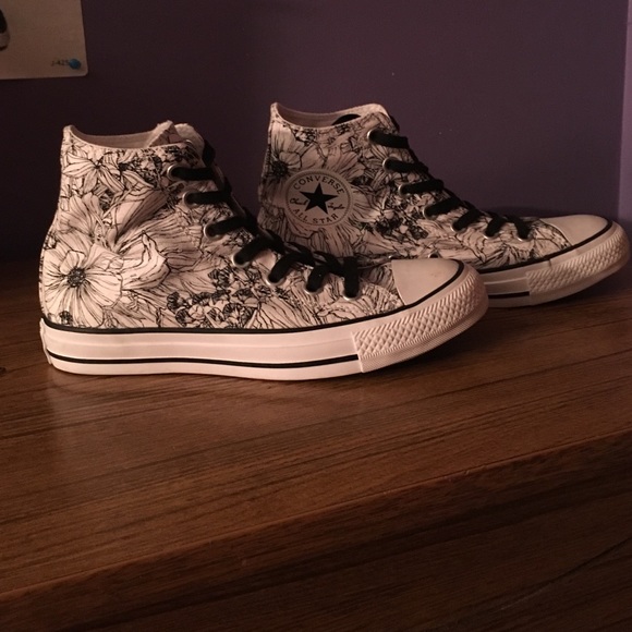 Converse All-Star Black and White Floral