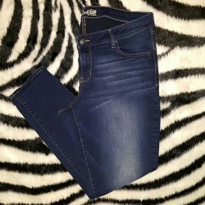 Old Navy Rockstar Mid-Rise Jeans
