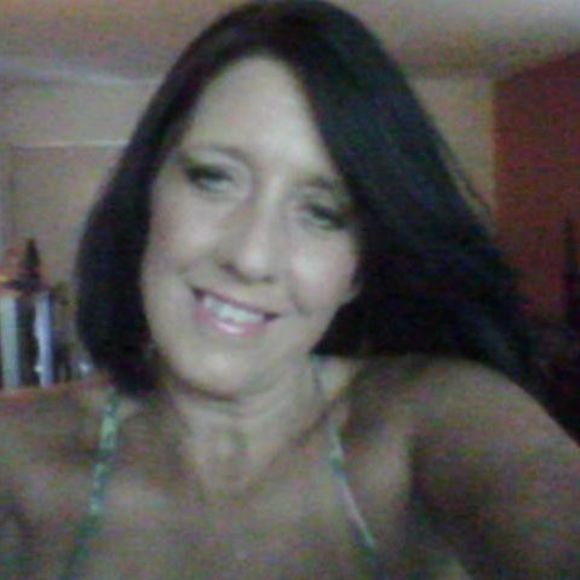 Meet your Posher, Monica - Picture 1 of 1