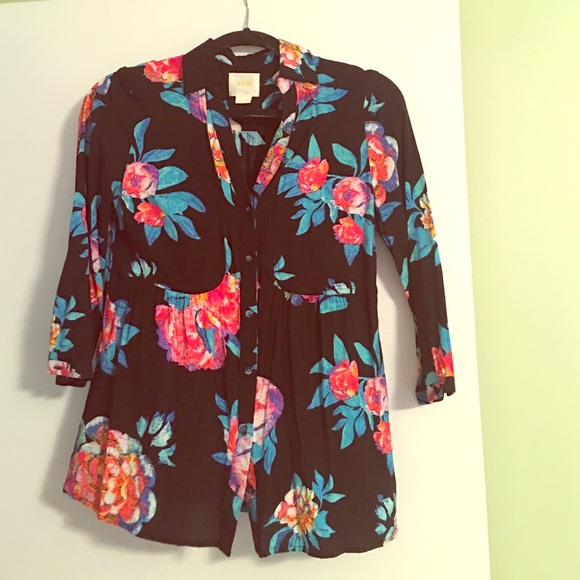 Summer floral Anthropologie blouse