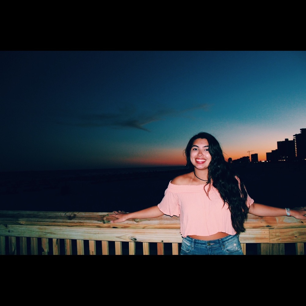 Meet your Posher, Olivia