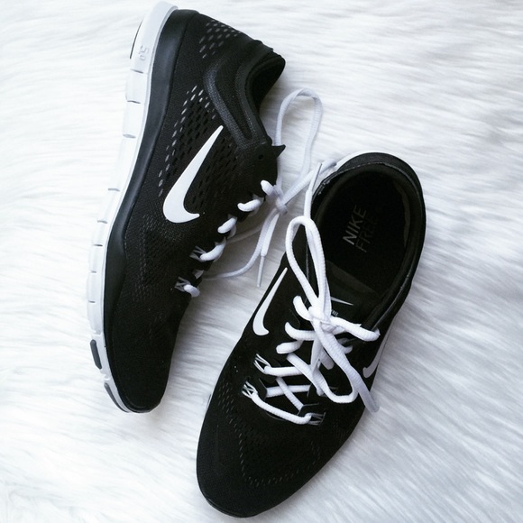 Nike Shoes - New NIKE Free 5.0 Black Running Shoes!