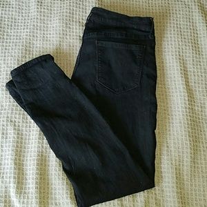 Old Navy black Rockstar jeggings