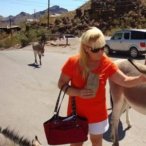 Meet your Posher, Christine