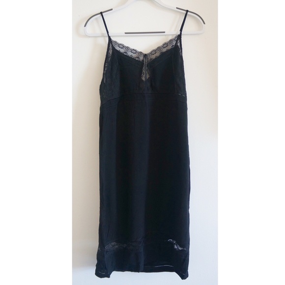 Forever 21 lace slip dress