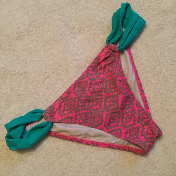 Billabong Bottoms 🌺🌺