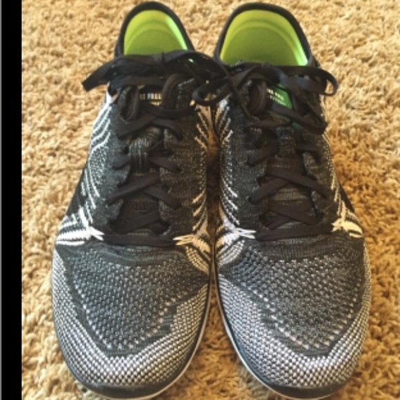 👠👠SOLD👠👠NWOT Nike Free TR Flyknit 5.0 - Picture 3 of 4