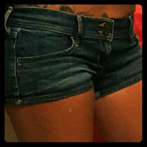 Awesome Hollister Stretchy Jean Shorts Sz 3