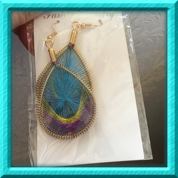 Peacock Thread Hoop Earrings - Picture 3 of 4