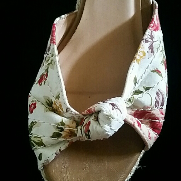Wedges - Picture 2 of 3