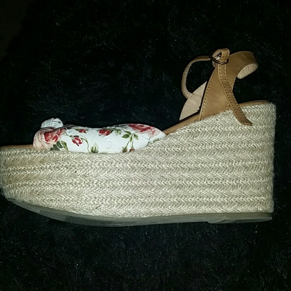 Wedges - Picture 3 of 3
