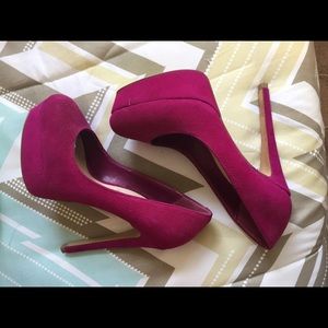 Steve Madden pumps