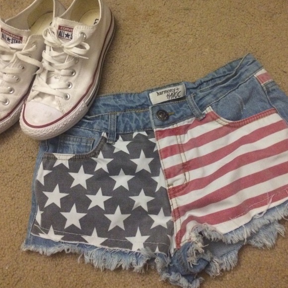America Shorts - Picture 1 of 3