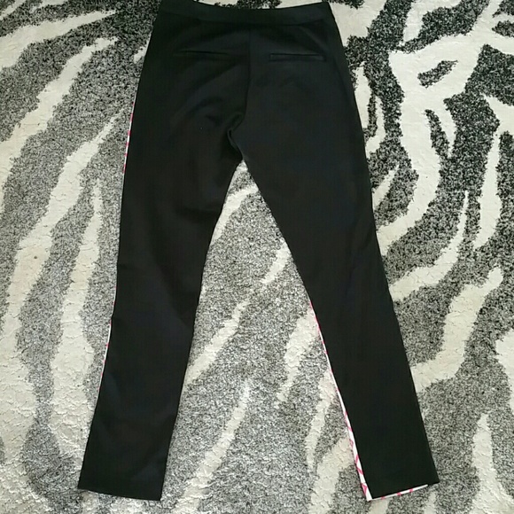 🆕 SASSY and playful pants!! NWOT Sizes S,M,L - Picture 4 of 4
