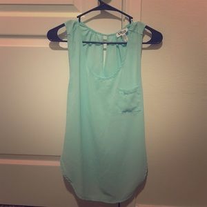 Tank tops ❤️💛💚💙💜