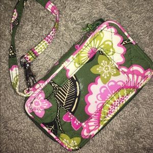 Vera Bradley Phone wallet 💗