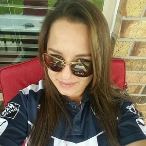 Meet your Posher, Yuliana