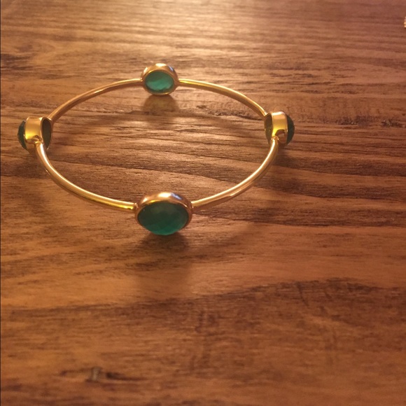 Beautiful green stone braclet