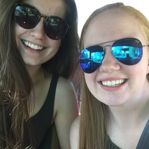 Meet your Posher, Arica