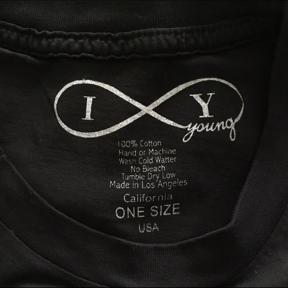 New Smokey Cross Tee - Picture 4 of 4