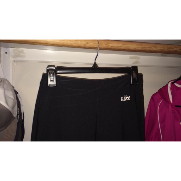 Nike capris workout pants