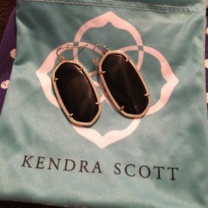 Black Danielle Kendra Scott Earrings!!