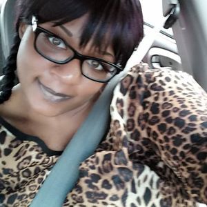 Meet your Posher, Toya