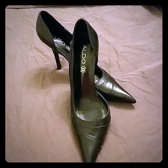 Black D'Orsay stilettos