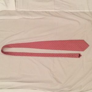 Vineyard vines tie