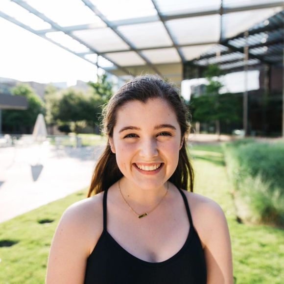 Meet your Posher, Camille