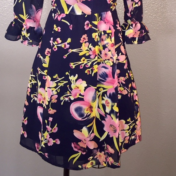 Floral dress - Picture 2 of 4
