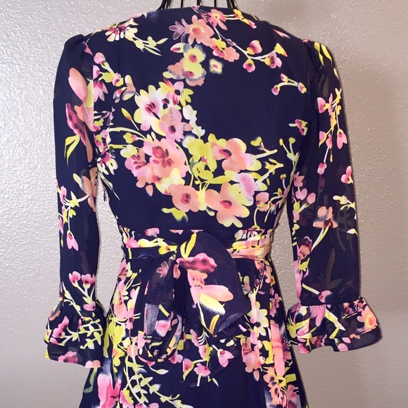 Floral dress - Picture 4 of 4