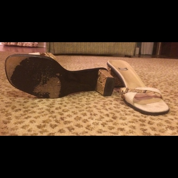 Stuart Weitzman sandals - Picture 2 of 5