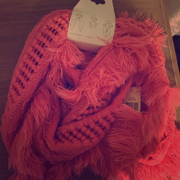 pink infinity loop scarf
