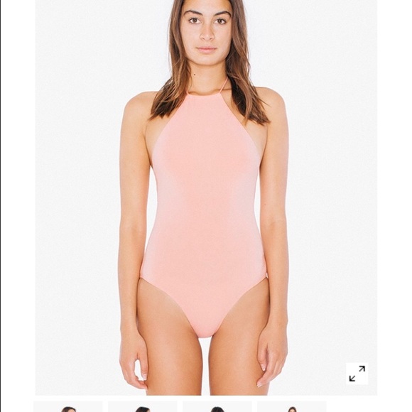 Peach high neck halter suit 🍑 - Picture 2 of 4