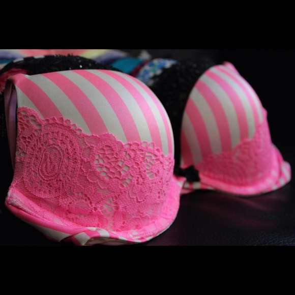 👙Victoria’s Secret, Very Sexy Push-Up - Picture 3 of 4