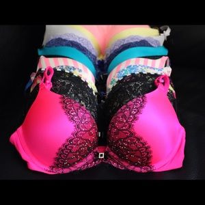 👙Victoria’s Secret, Miraculous Plunge