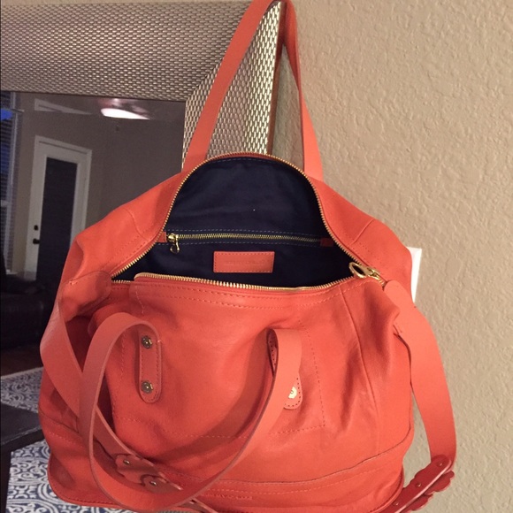 SALE! Chloe Bag! New! - Picture 2 of 3
